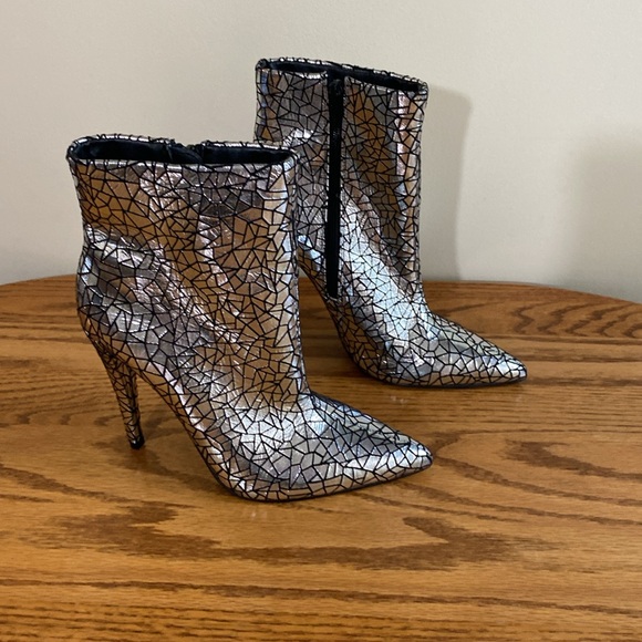 JustFab Stiletto Boots - Picture 3 of 11